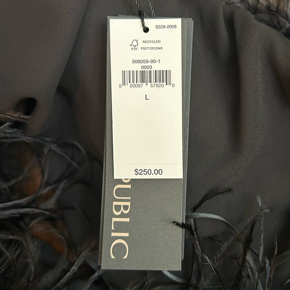 Banana Republic Luna Black Ostrich Feather Top Size L. NWT - Picture 9 of 10